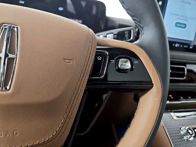 New 2026 Lincoln Aviator Black Label w/ Jet Appearance Package AWD/4WD image 20