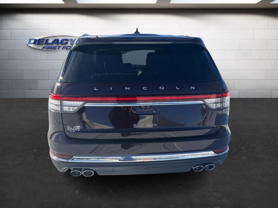 Used 2023 Lincoln Aviator Reserve w/ Equipment Group 201A image 4