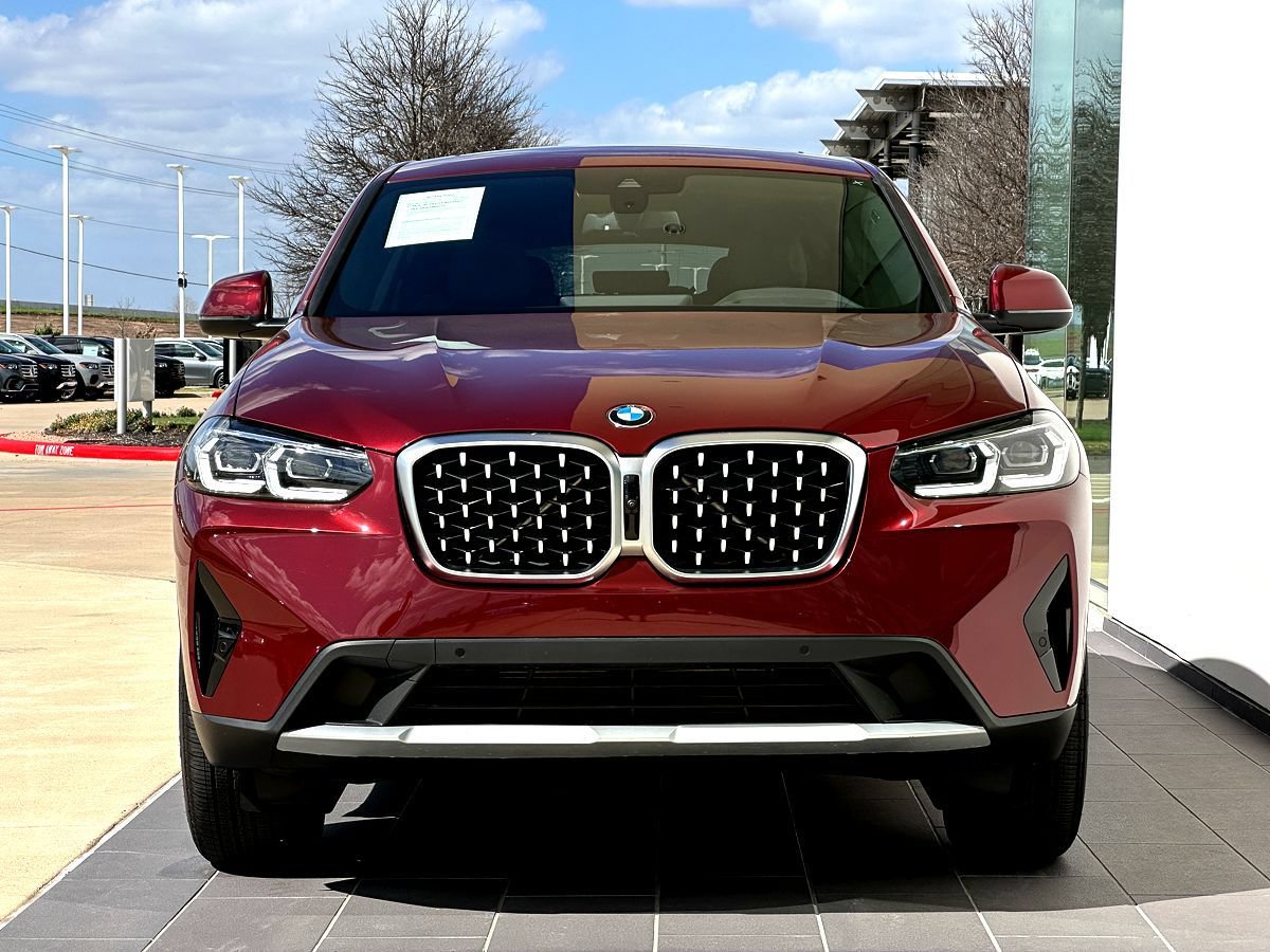 Certified 2025 BMW X4 xDrive30i AWD/4WD image 5
