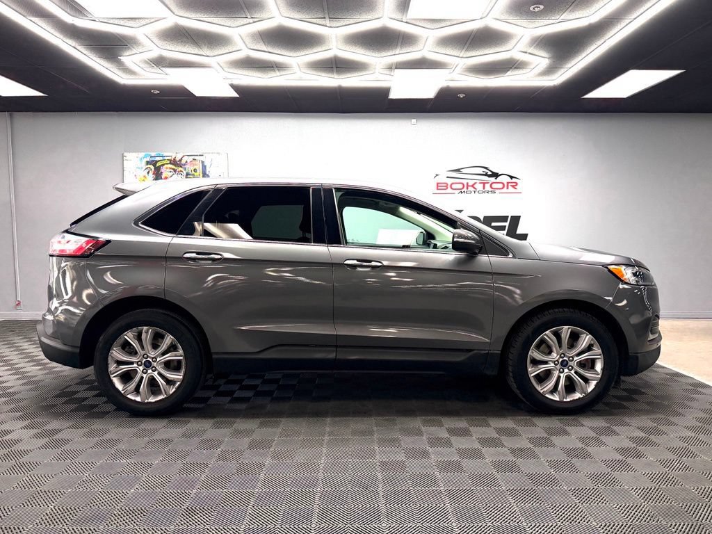 Used 2022 Ford Edge Titanium w/ Equipment Group 301A AWD/4WD image 16
