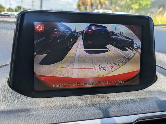 Used 2017 MAZDA MAZDA3 Sport w/ Preferred Equipment Package FWD image 20