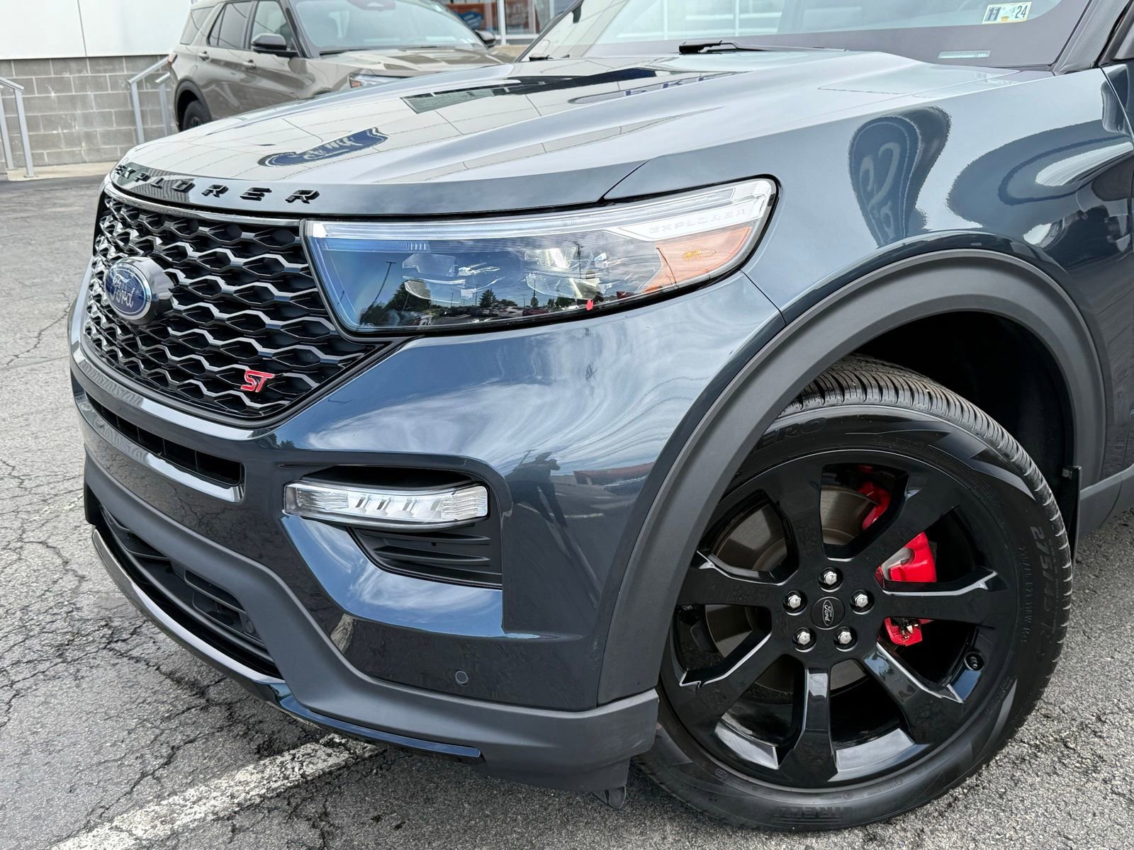 Used 2023 Ford Explorer ST w/ Equipment Group 401A AWD/4WD image 21