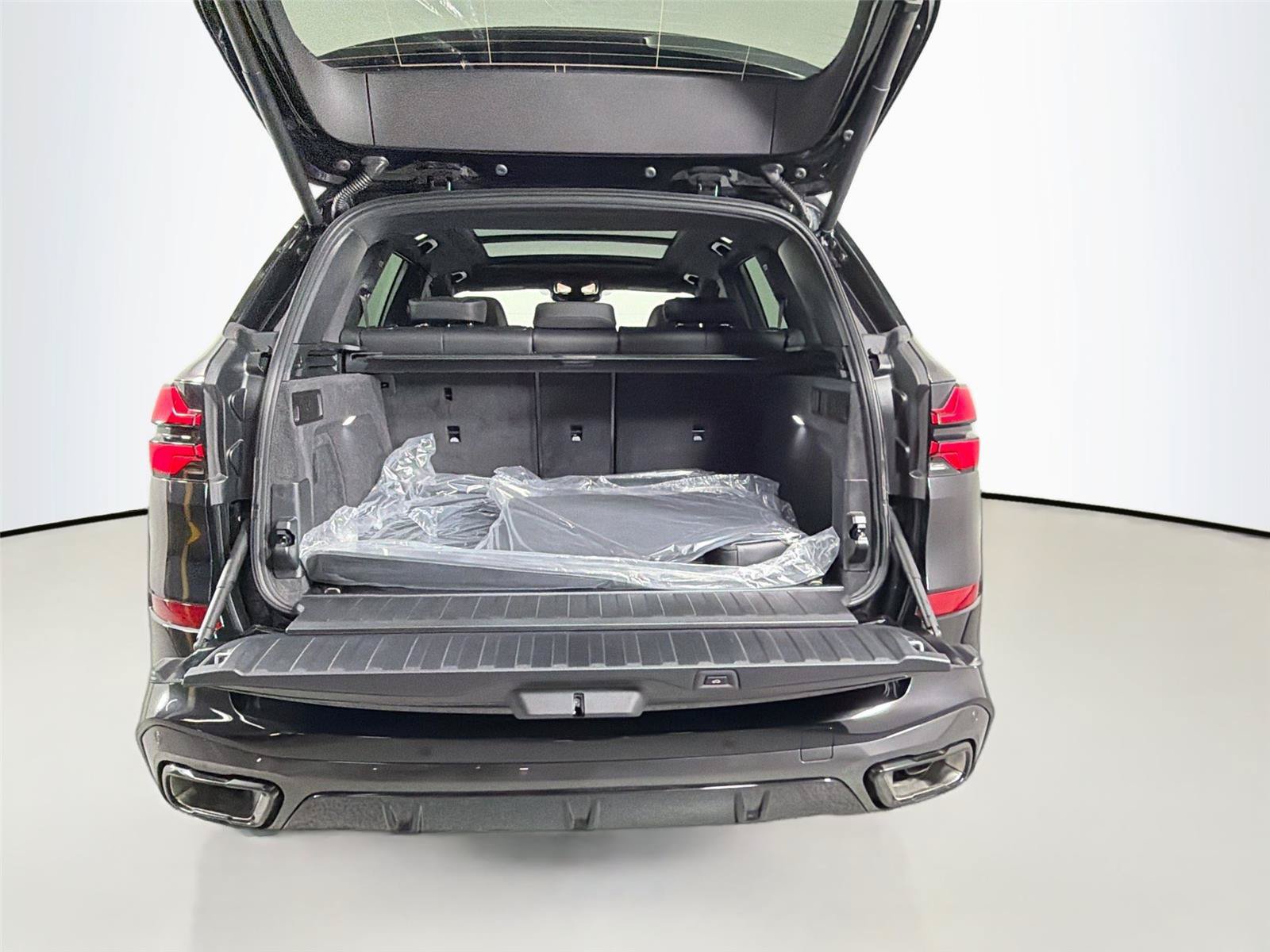 New 2026 BMW X5 xDrive40i w/ M Sport Package AWD/4WD image 28