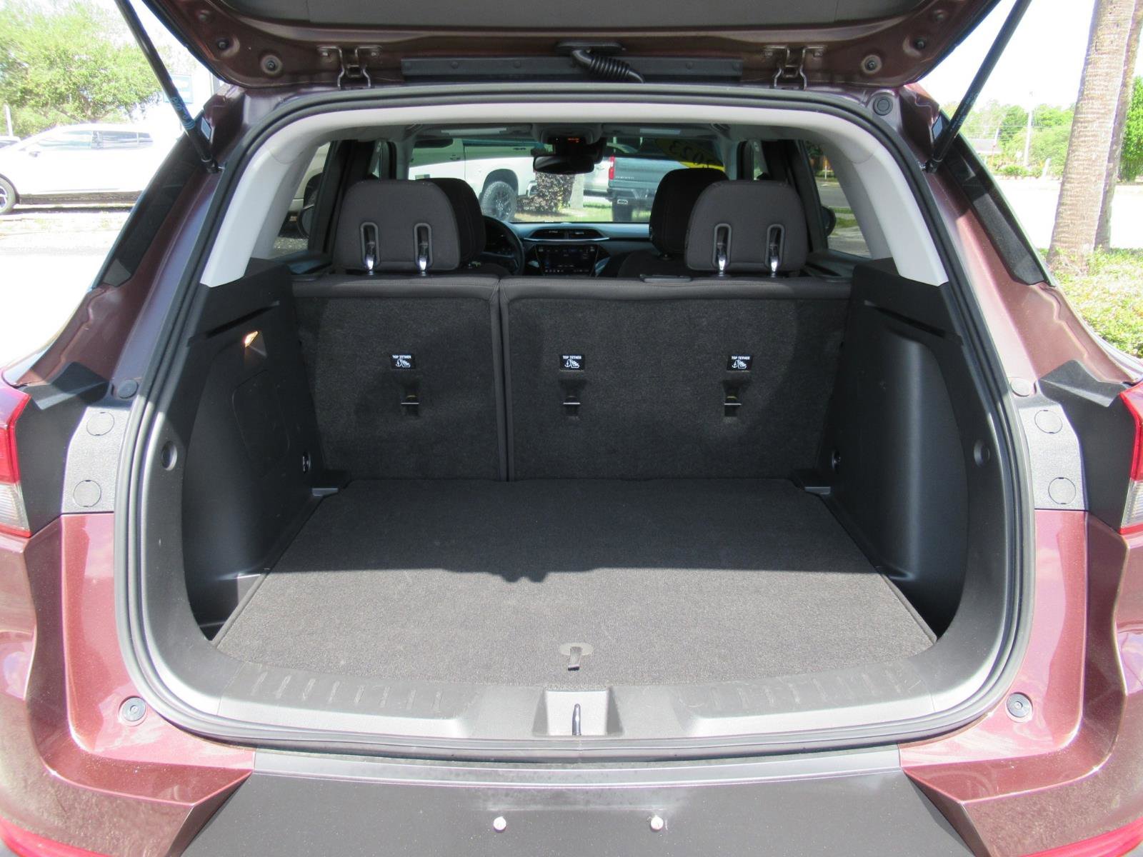 Used 2023 Chevrolet TrailBlazer LT w/ Convenience Package FWD image 34