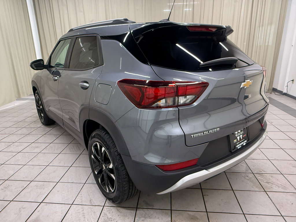 Used 2021 Chevrolet TrailBlazer LT FWD image 8
