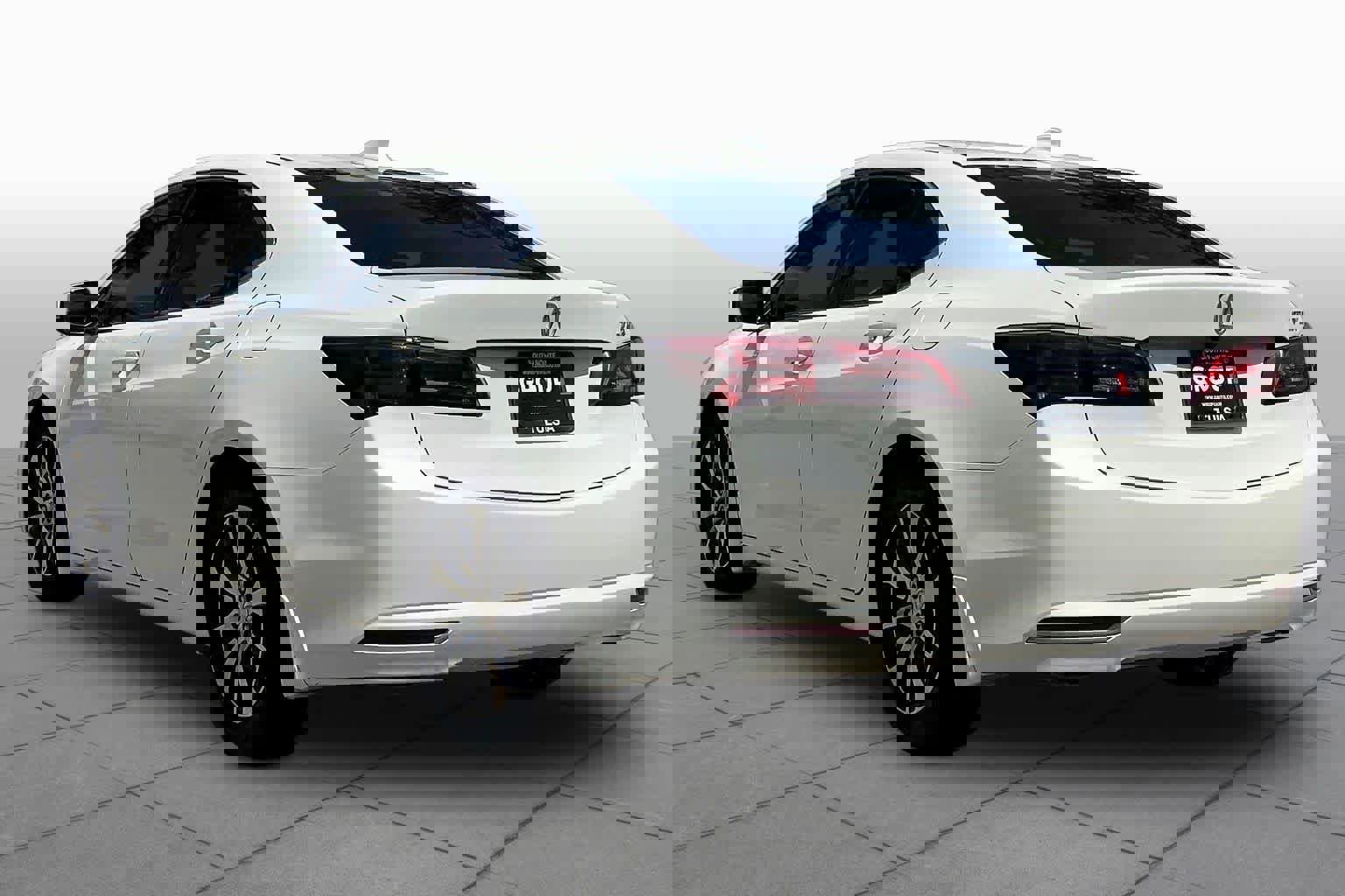 Used 2015 Acura TLX FWD image 11