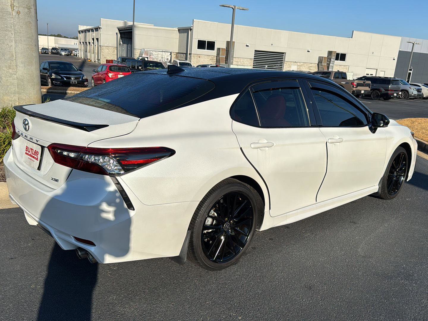 Used 2023 Toyota Camry XSE image 5