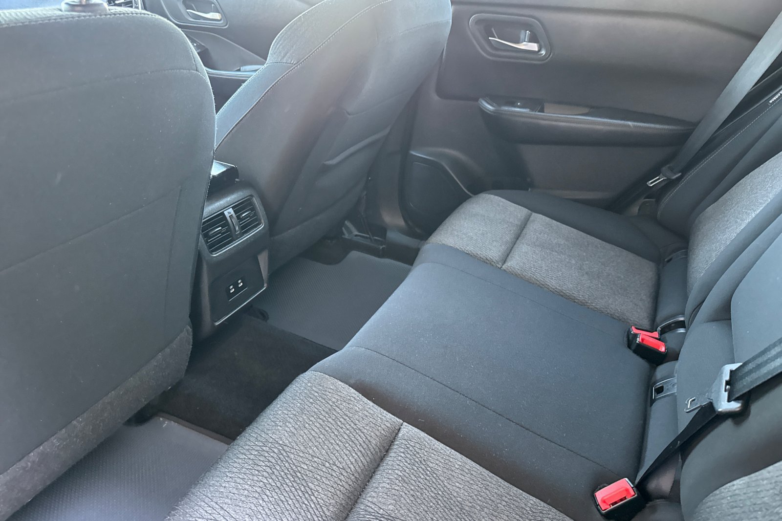 Certified 2025 Nissan Rogue SV AWD/4WD image 15