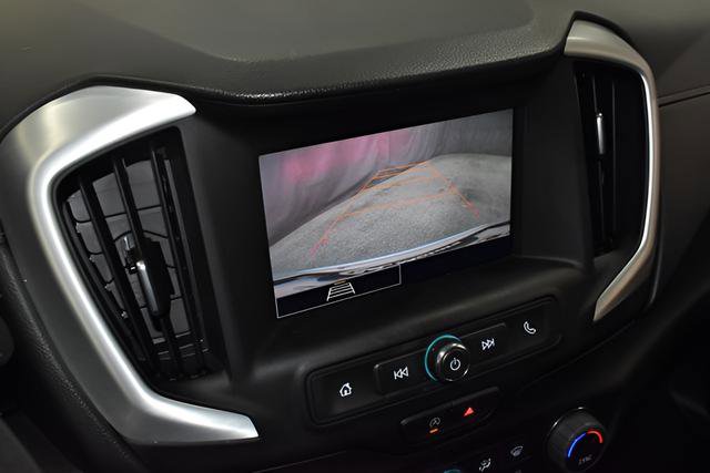 Used 2022 GMC Terrain SLE w/ Driver Convenience Package FWD image 15