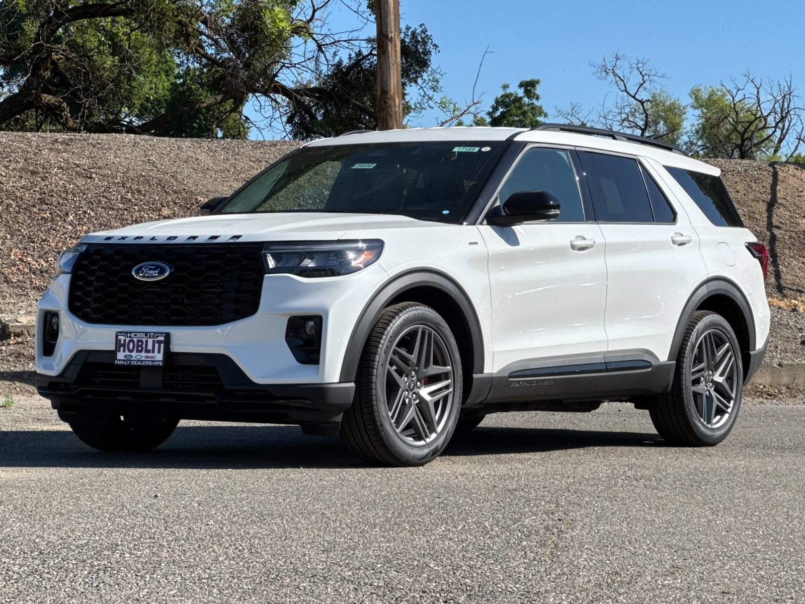 New 2026 Ford Explorer ST-Line w/ ST-Line Street Pack RWD image 7