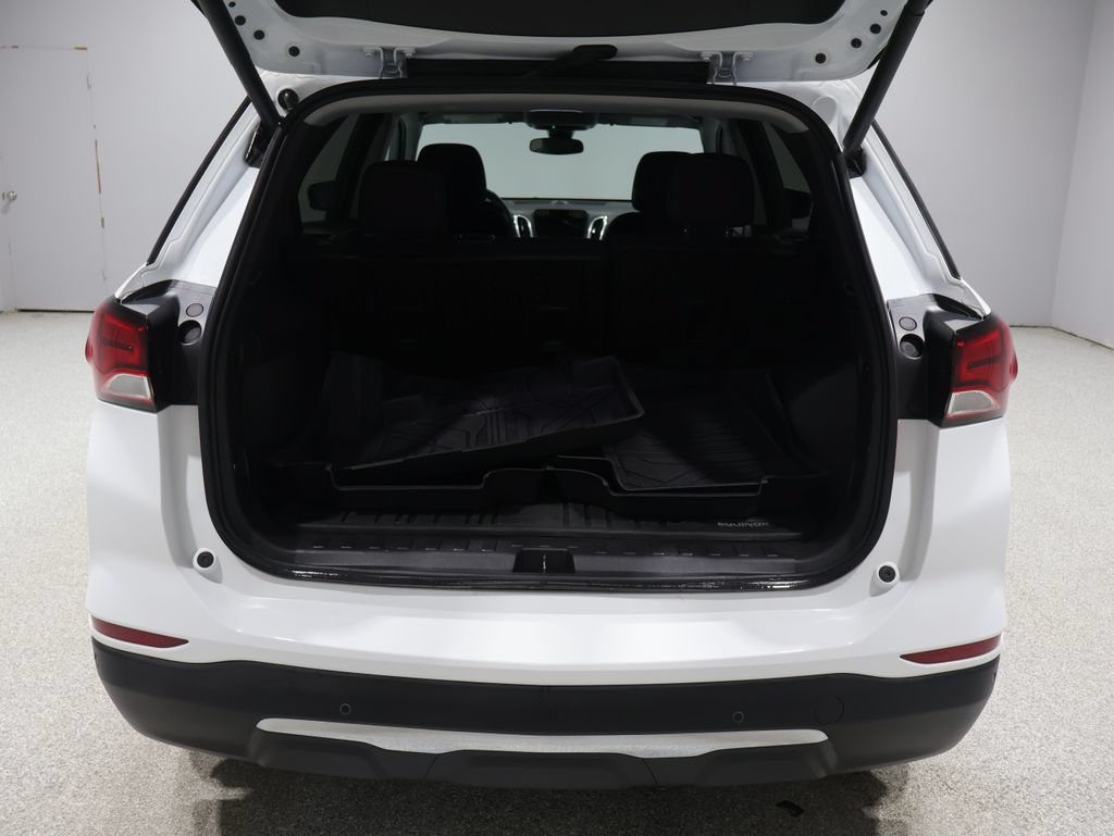 Used 2023 Chevrolet Equinox LT AWD/4WD image 21