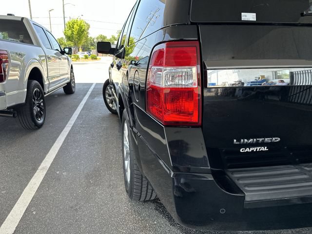 Used 2017 Ford Expedition Limited w/ Equipment Group 301A AWD/4WD image 27