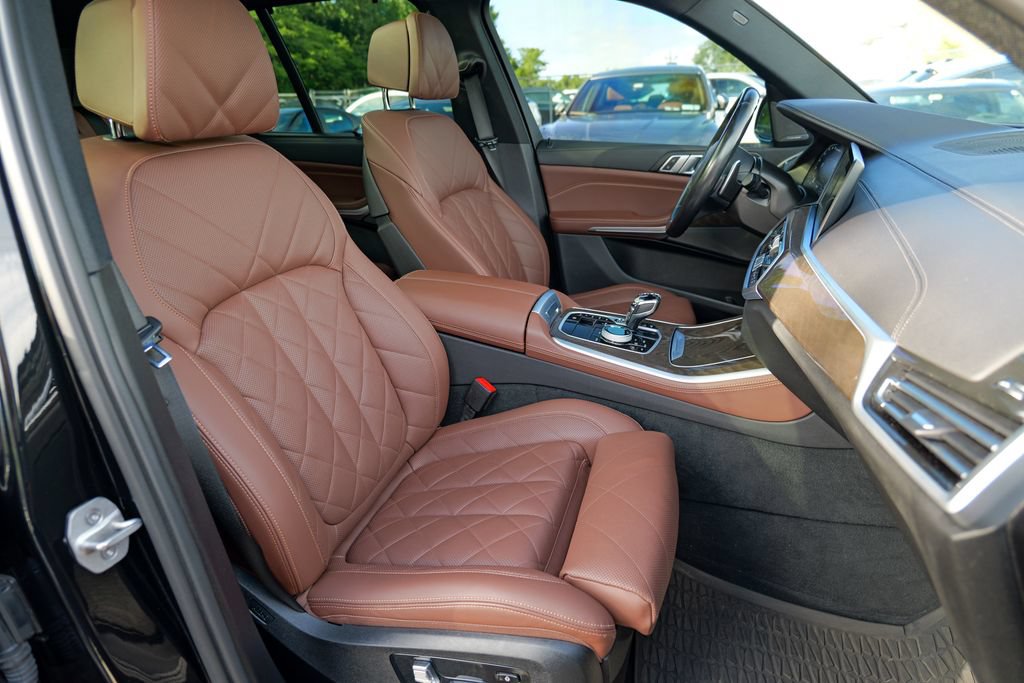 Used 2023 BMW X5 M50i w/ Executive Package AWD/4WD image 38