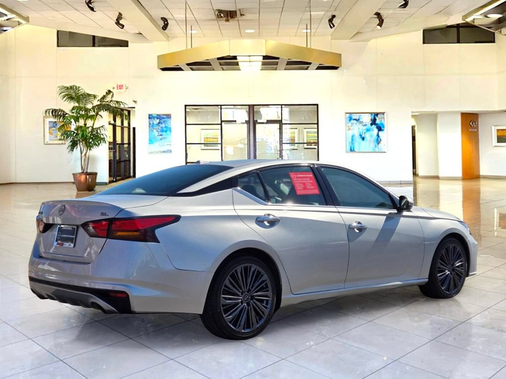 Certified 2023 Nissan Altima 2.5 SL FWD image 5