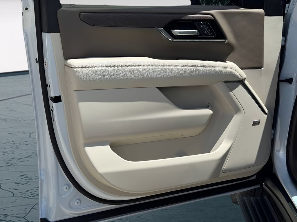 New 2026 GMC Yukon Denali w/ Sun & Power Step Package AWD/4WD image 13