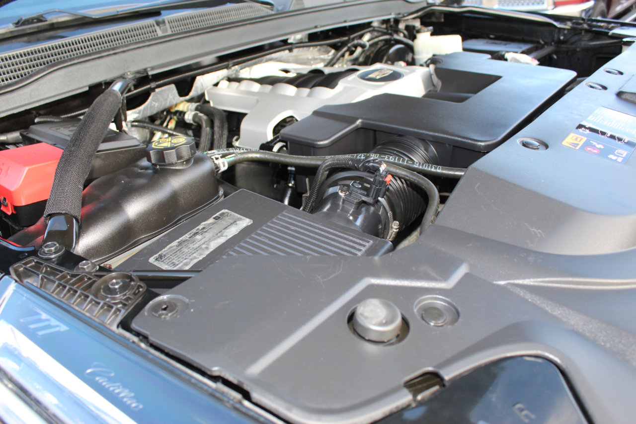 Used 2016 Cadillac Escalade ESV Premium image 39