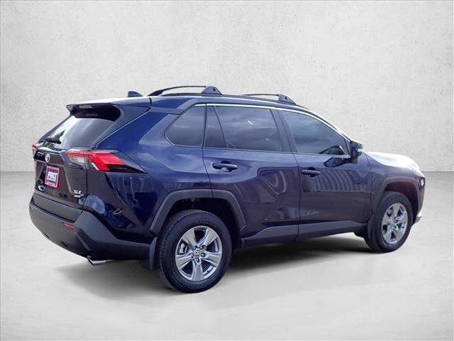 Used 2023 Toyota RAV4 XLE AWD/4WD video 4