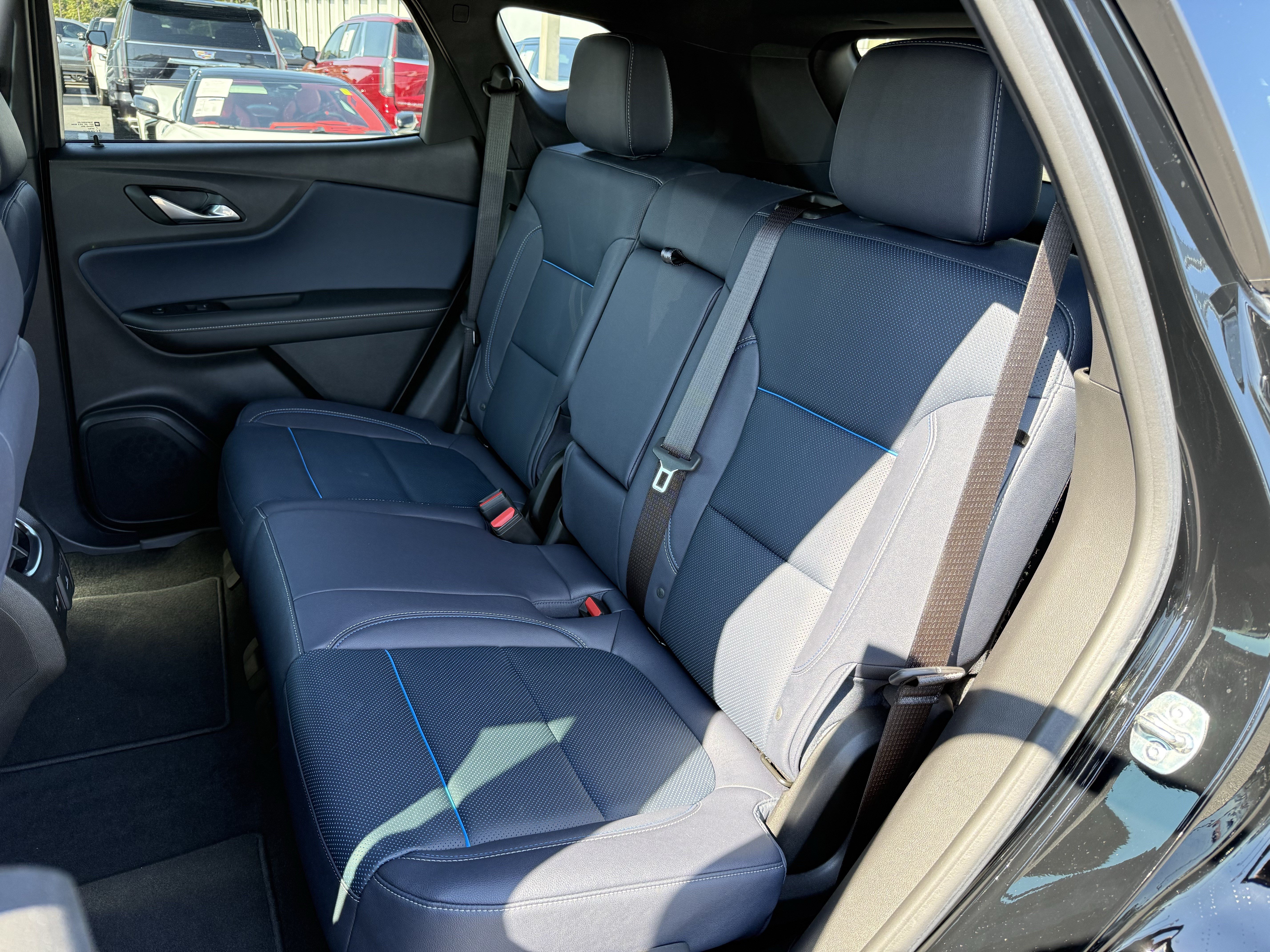 Used 2025 Chevrolet Blazer RS w/ Driver Confidence II Package FWD image 33