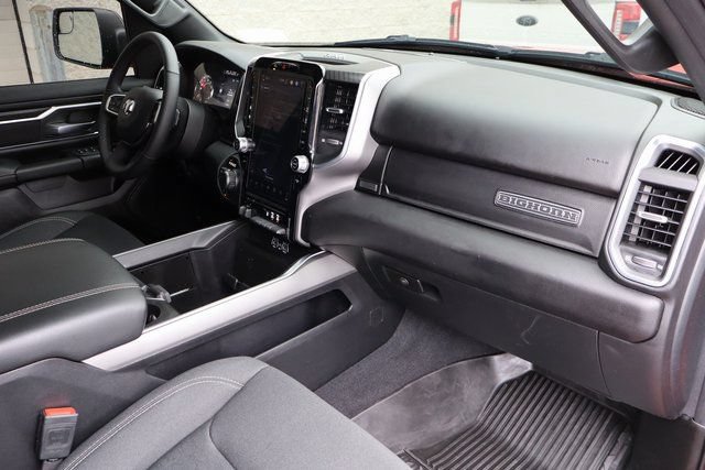 Used 2025 RAM 1500 Big Horn AWD/4WD image 34
