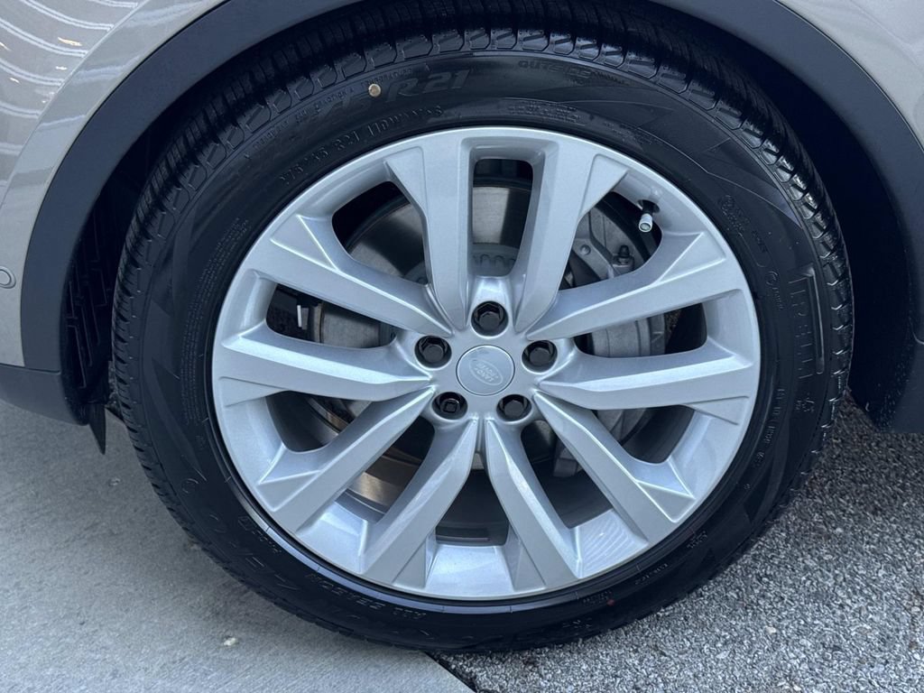 New 2026 Land Rover Discovery S AWD/4WD image 11