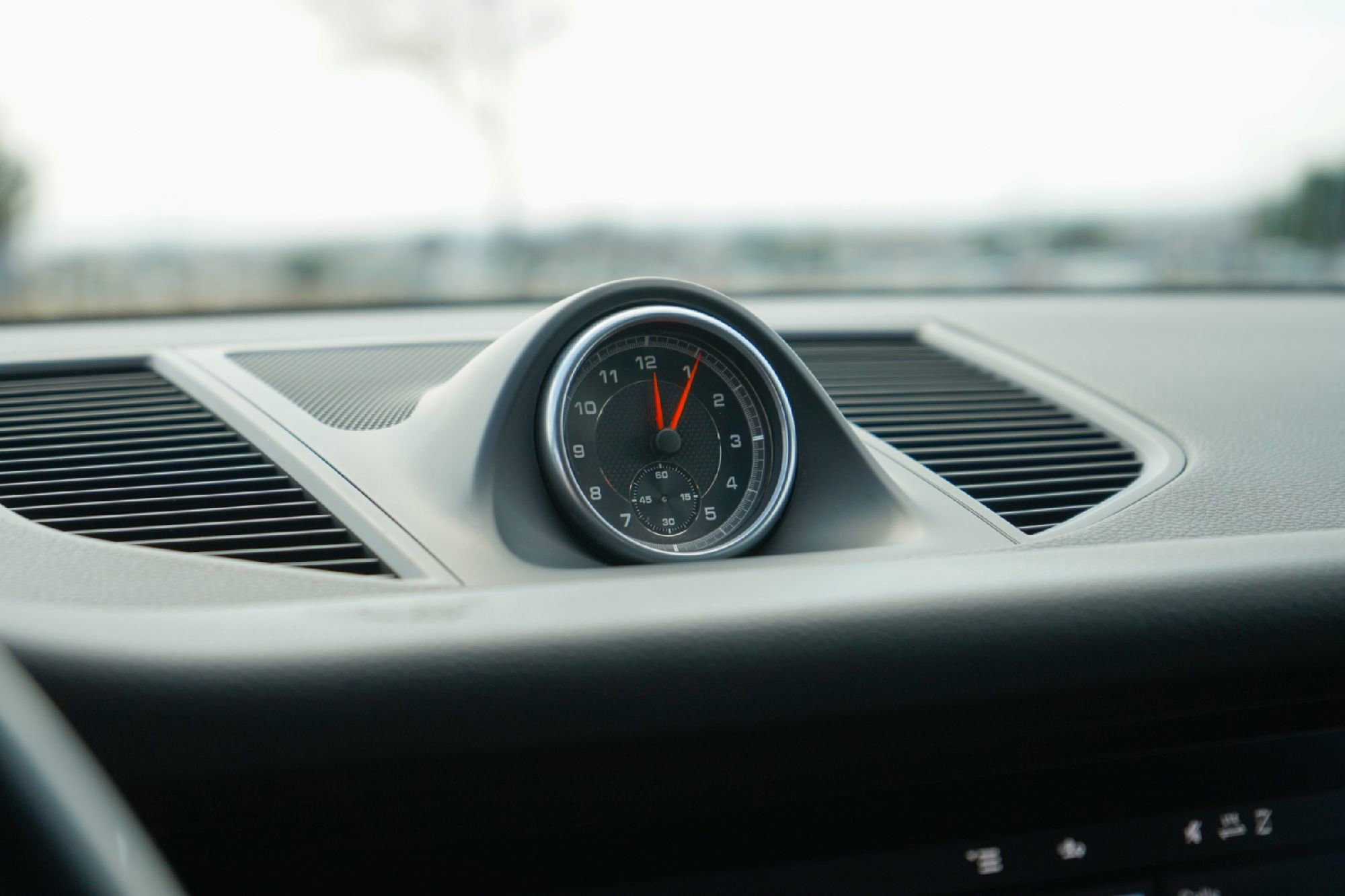 Used 2020 Porsche Macan image 17