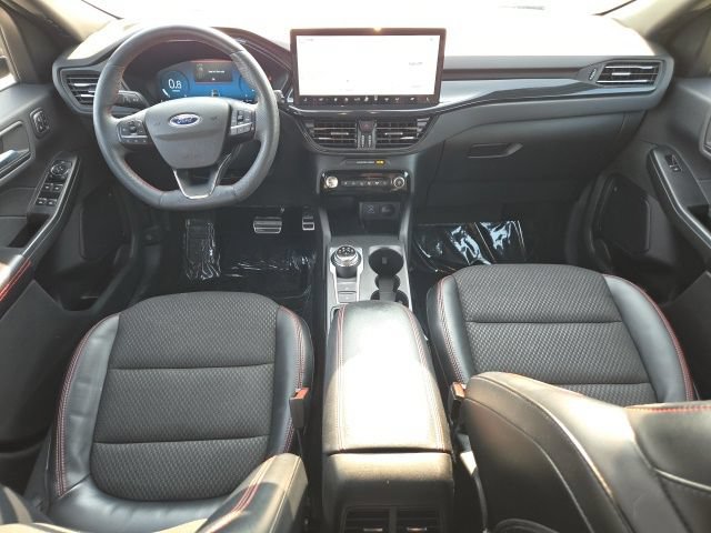 Used 2023 Ford Escape ST-Line Elite w/ Class II Trailer Tow Package AWD/4WD image 11