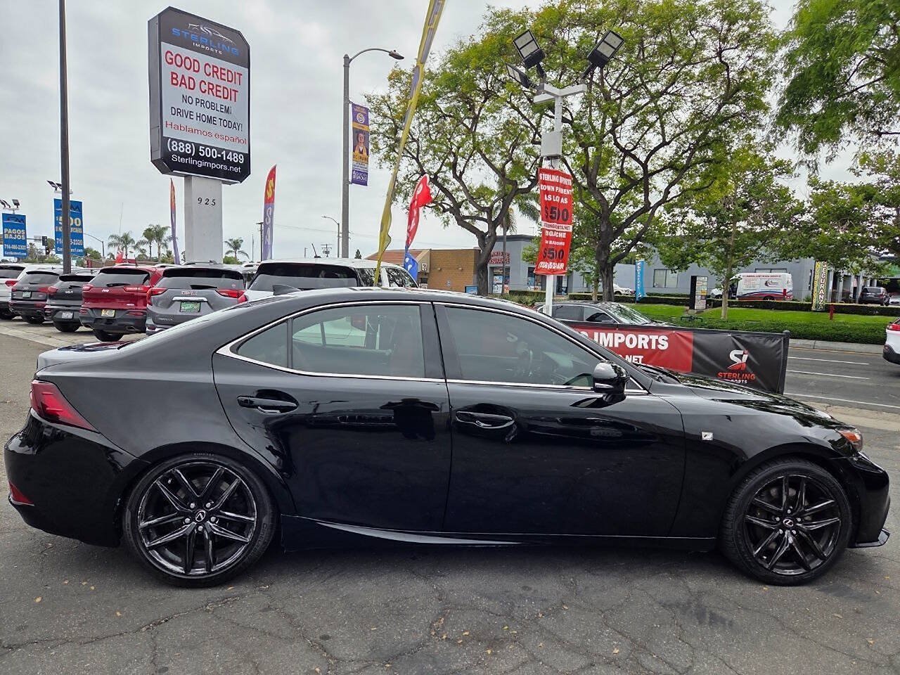 Used 2016 Lexus IS 200t w/ F Sport Package RWD image 17