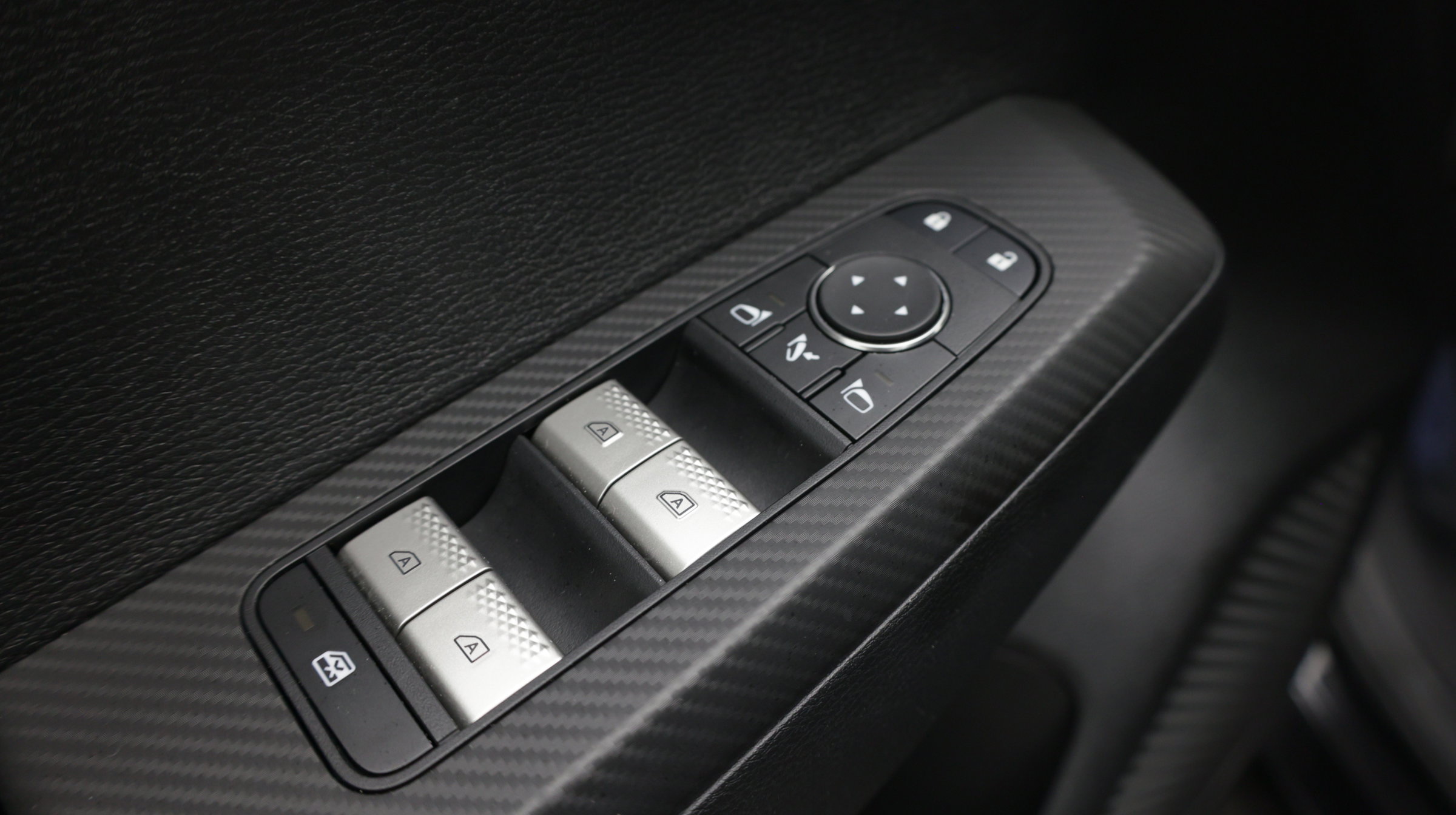 Used 2024 Mitsubishi Outlander SE FWD image 17
