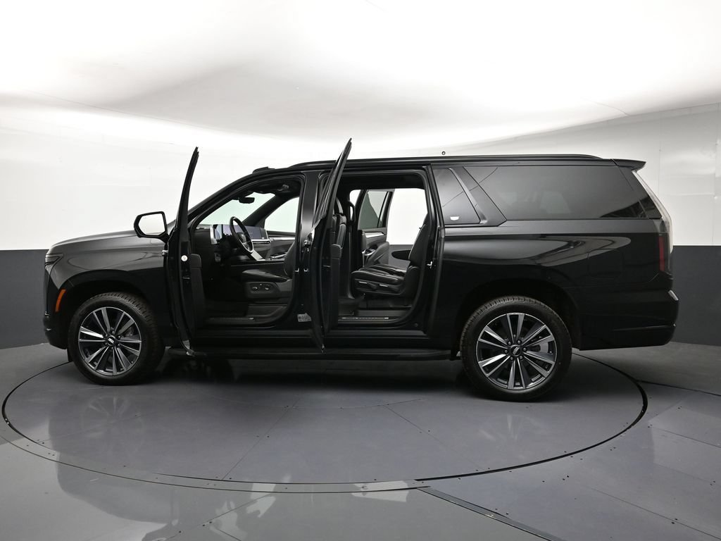 Used 2025 Cadillac Escalade ESV Sport w/ LPO, Floor Liner Package AWD/4WD image 35