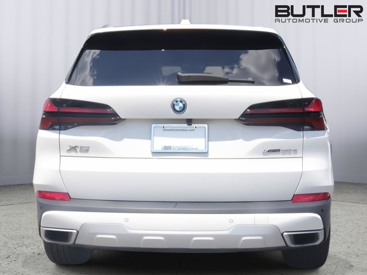 Used 2024 BMW X5 xDrive50e AWD/4WD image 5