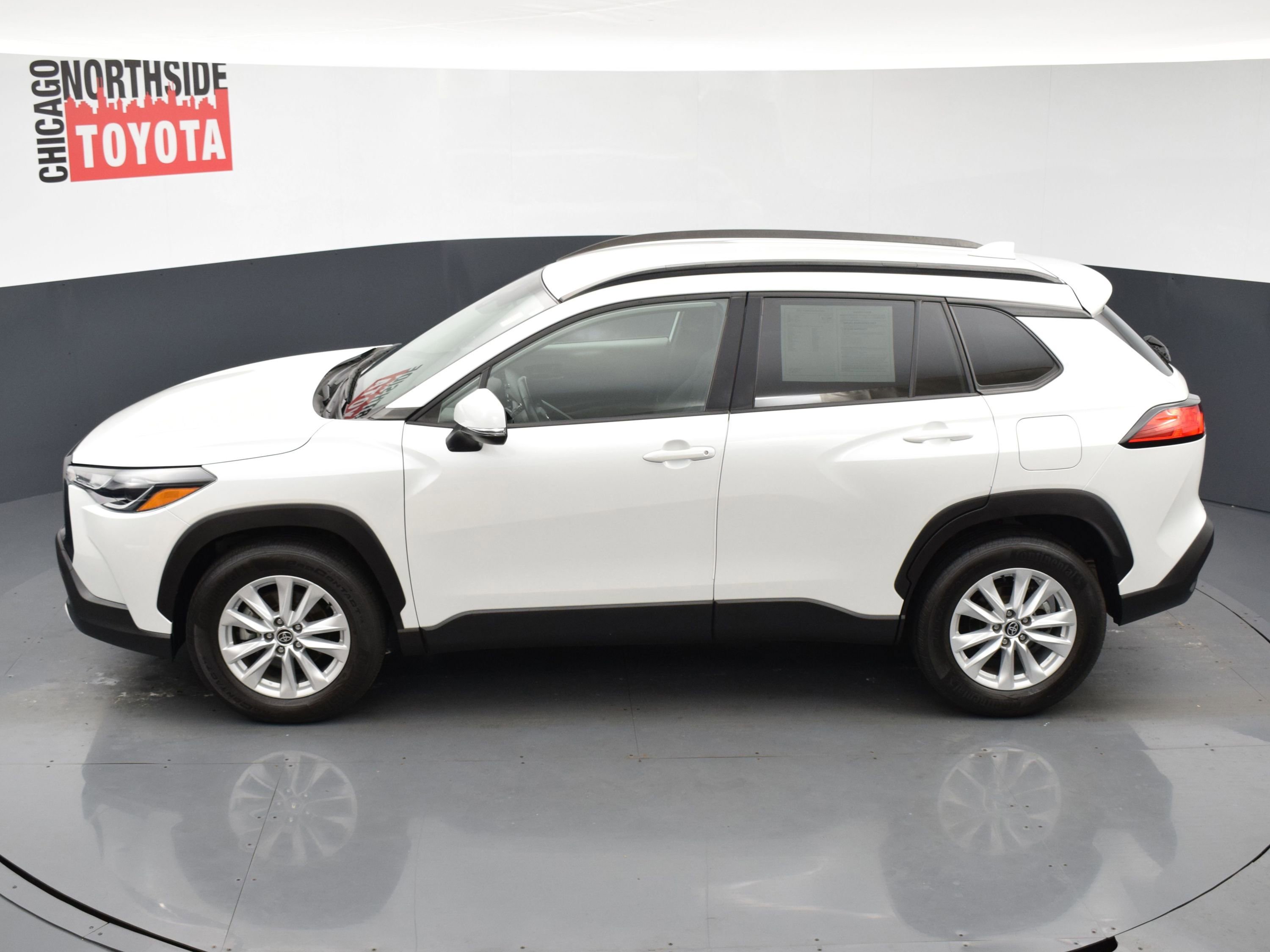 Used 2022 Toyota Corolla Cross LE w/ Black Badges Package (TMS) image 18