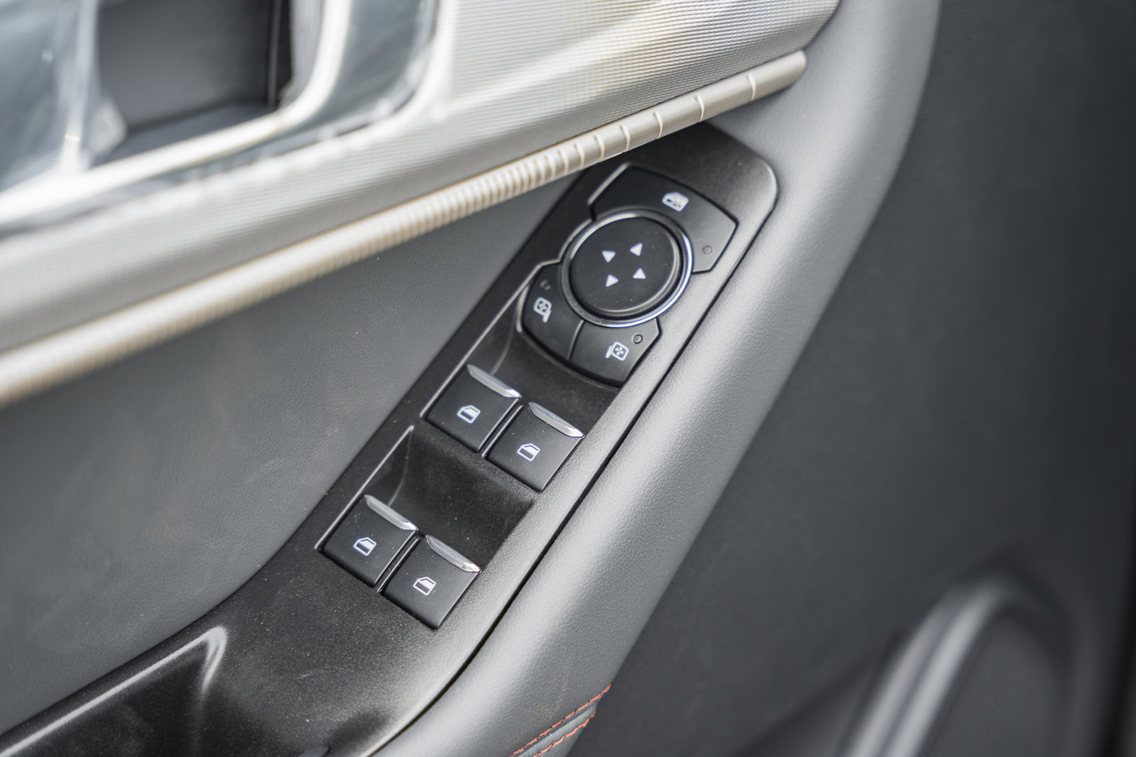 New 2026 Ford Explorer Active image 39