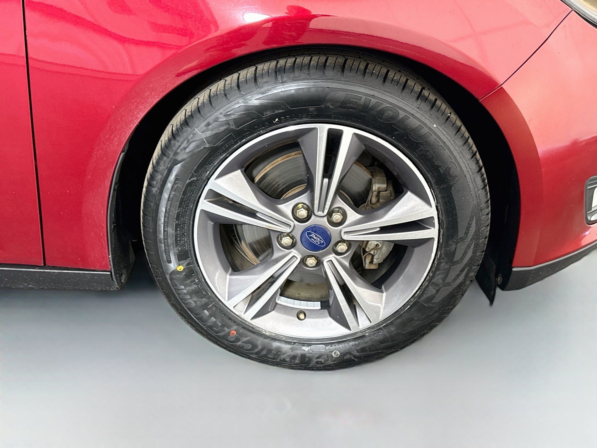 Used 2017 Ford Focus SE FWD image 31