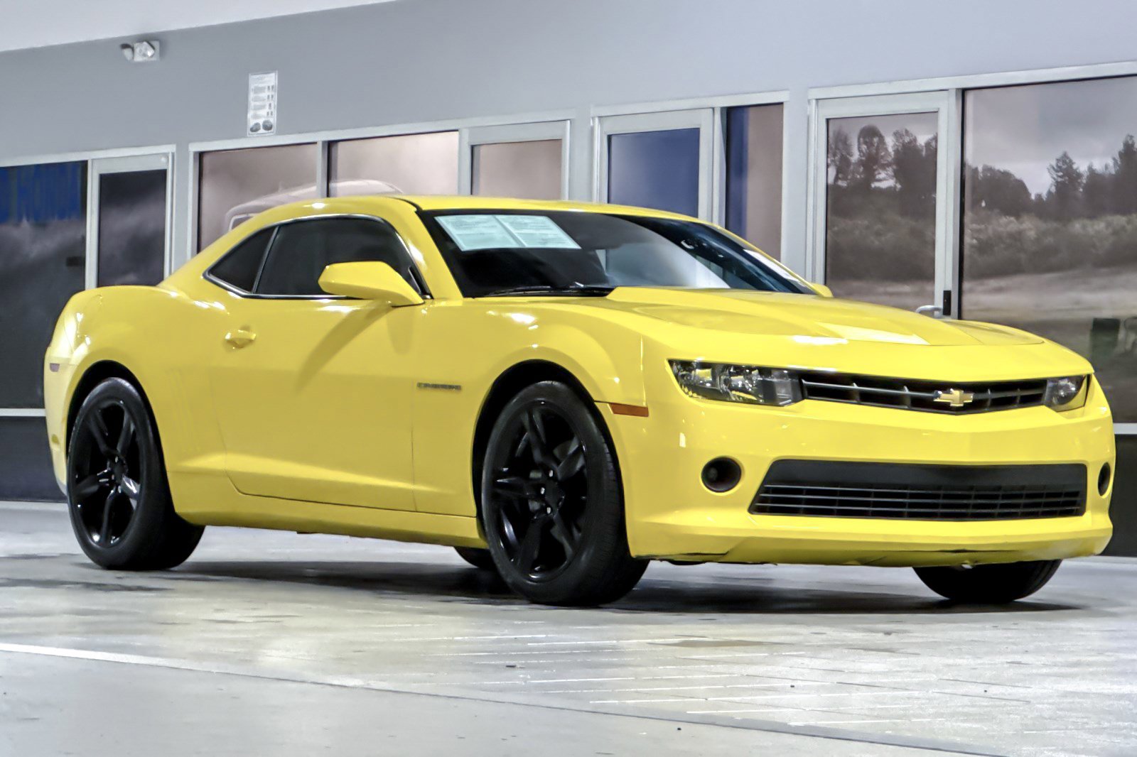 Used 2015 Chevrolet Camaro LT image 6