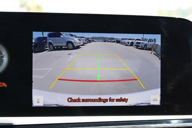 Certified 2024 Lexus ES 300h w/ Premium Package image 13