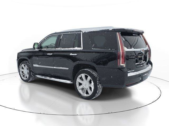 Used 2020 Cadillac Escalade Luxury image 3
