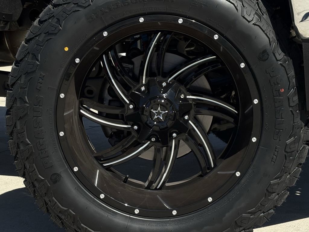 Used 2024 Ford F250 Lariat image 9