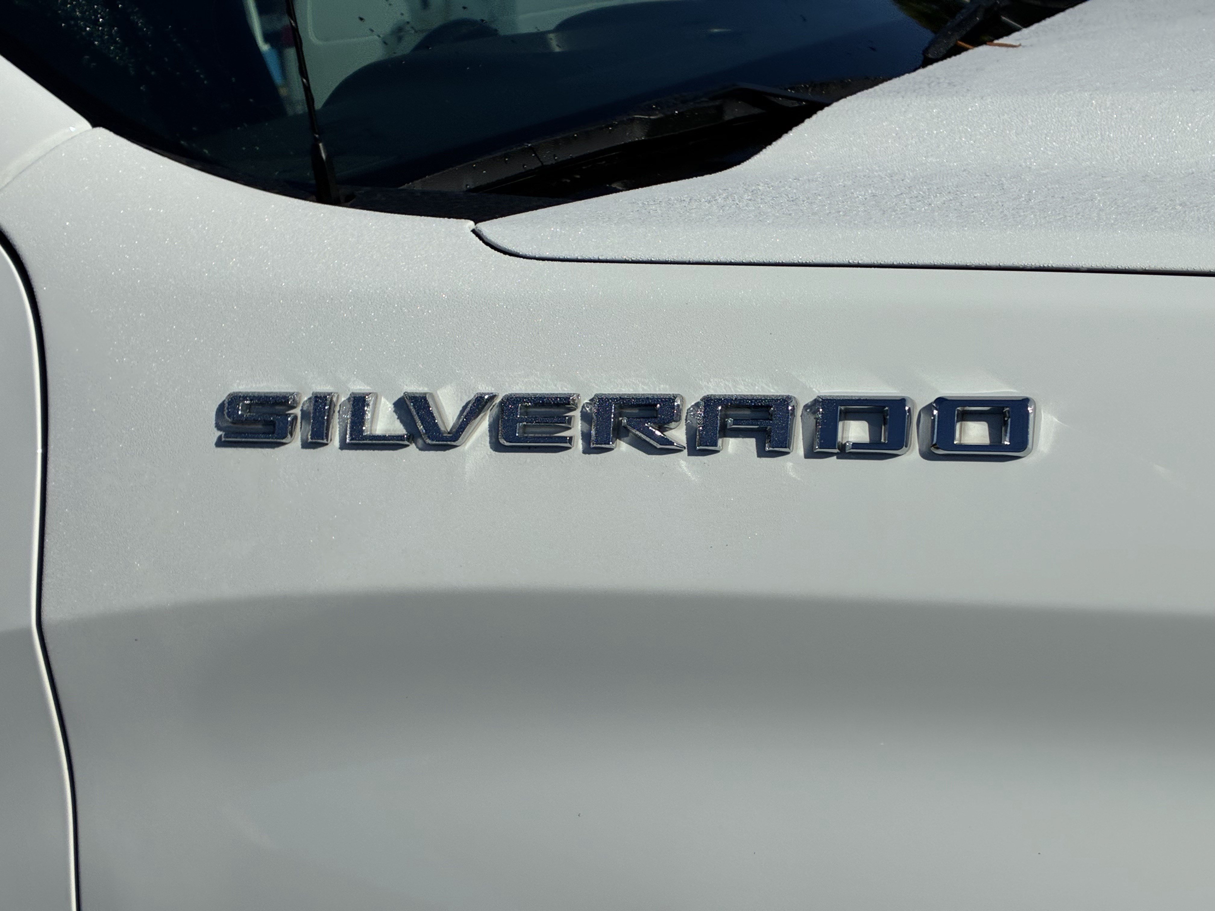 Used 2022 Chevrolet Silverado 1500 LT AWD/4WD image 7