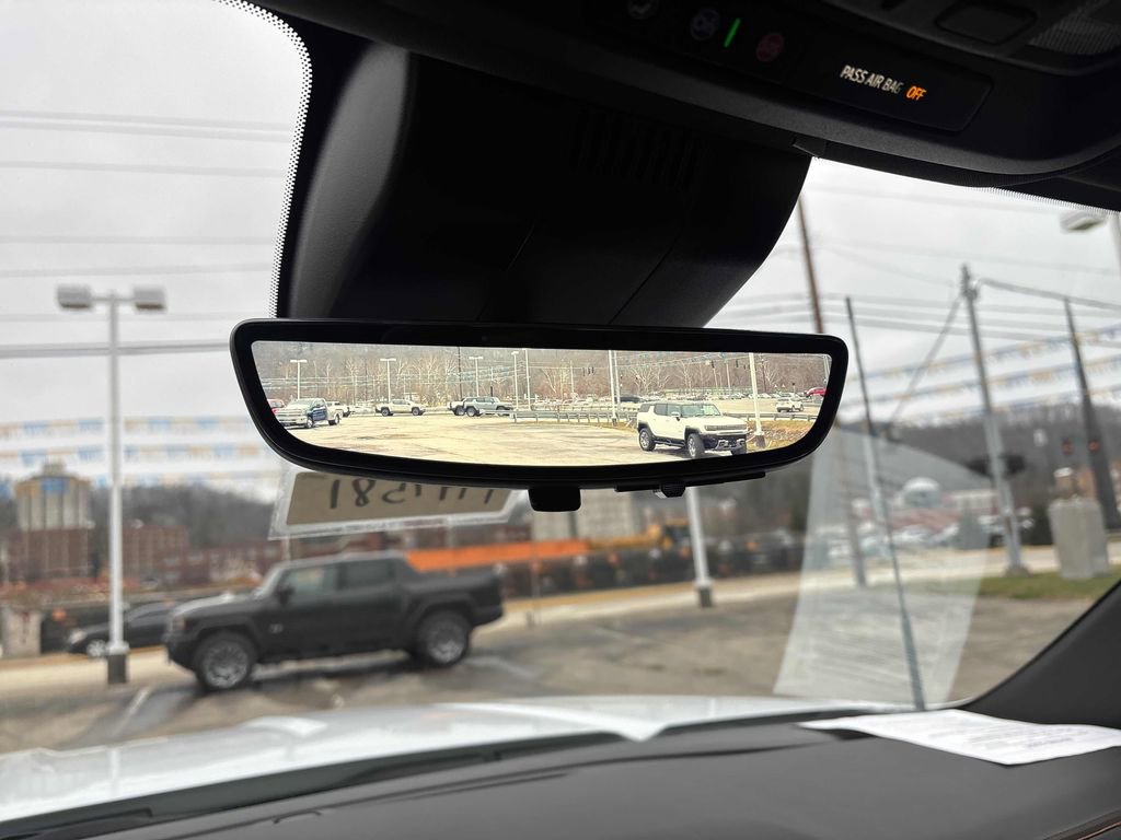 Used 2025 GMC Sierra 2500 AT4 w/ AT4 Premium Plus Package image 23