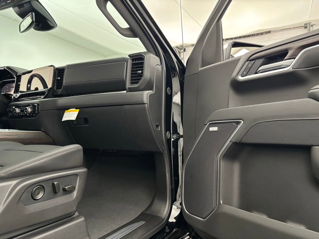 New 2026 GMC Sierra 1500 SLT w/ SLT Premium Package image 33