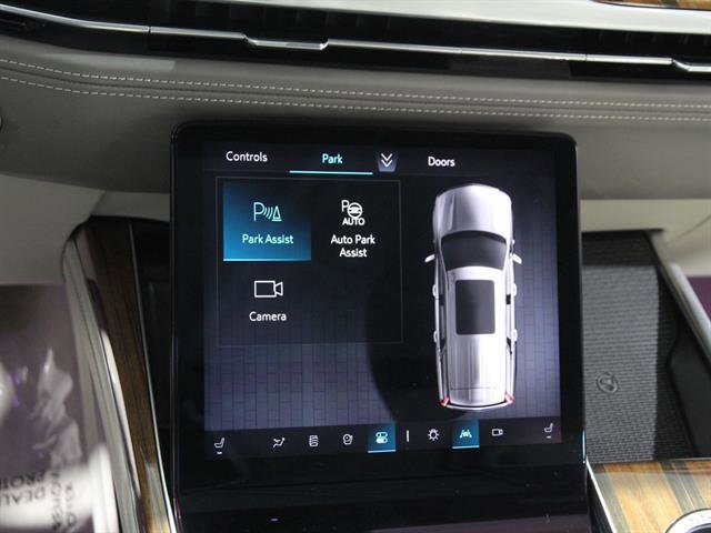 Certified 2025 Cadillac Escalade ESV Sport Platinum image 20