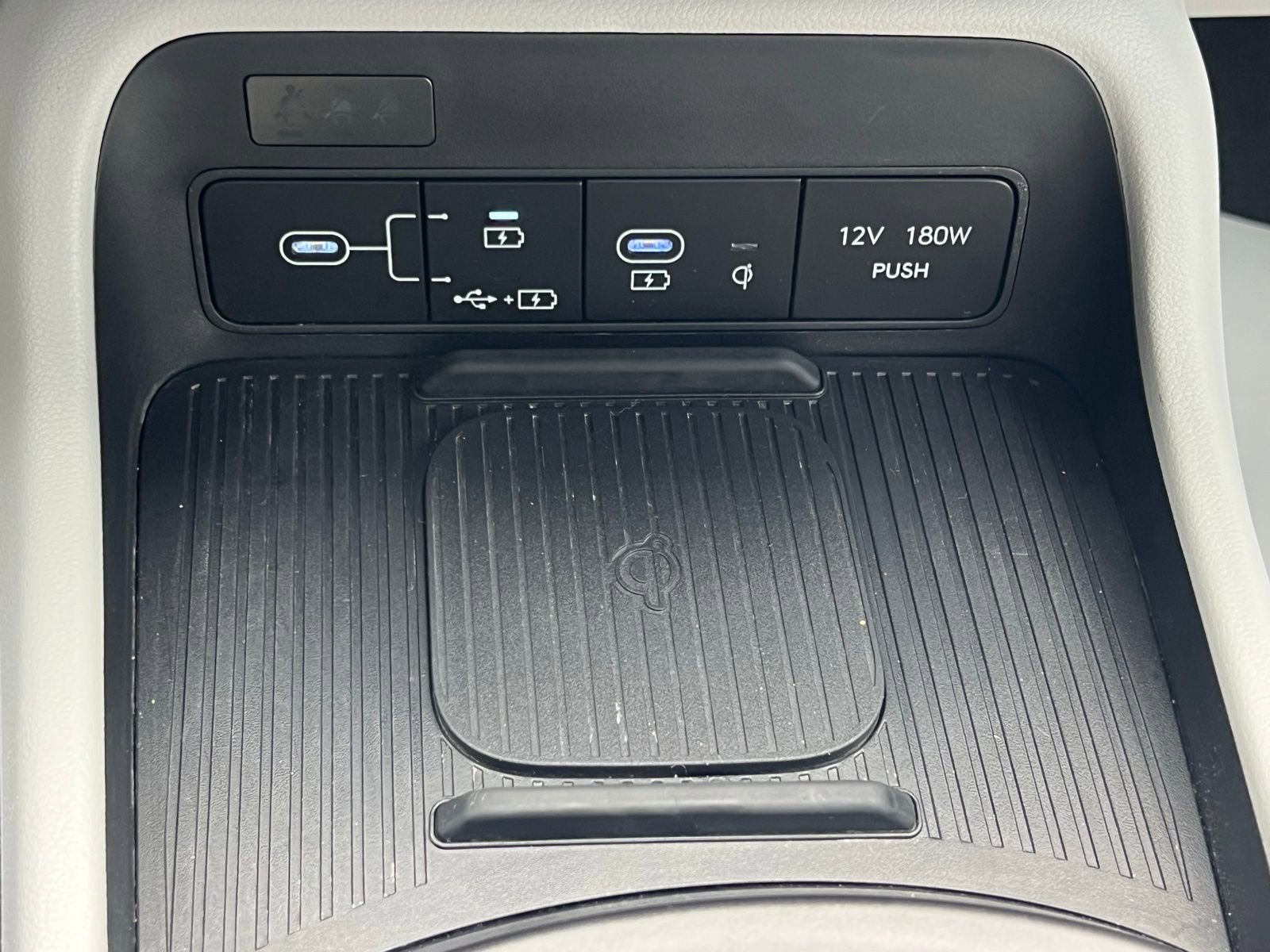 Certified 2026 Hyundai Kona SEL Sport FWD image 32
