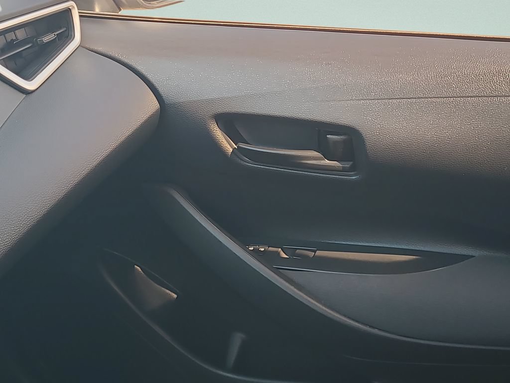 Certified 2022 Toyota Corolla LE FWD image 13