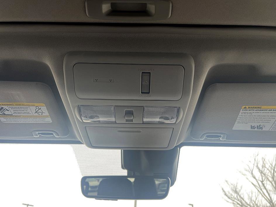 Certified 2024 Nissan Frontier SL w/ Technology Package image 28