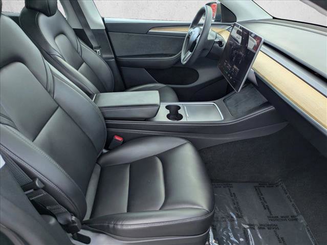 Used 2024 Tesla Model Y Long Range image 22