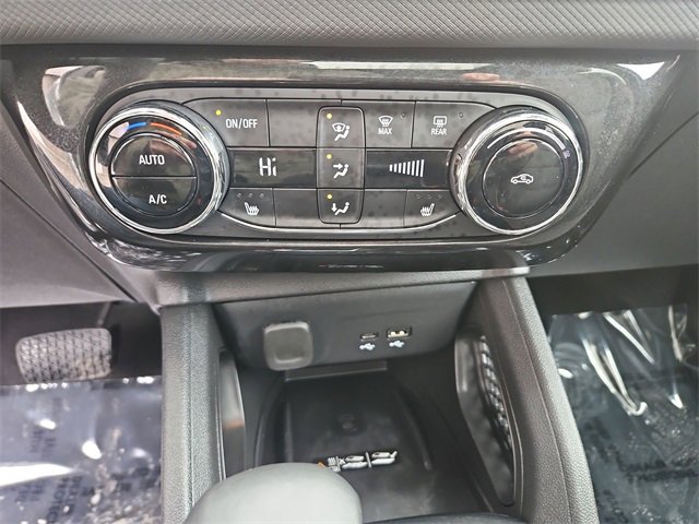 Used 2025 Chevrolet TrailBlazer RS w/ Convenience Package image 17