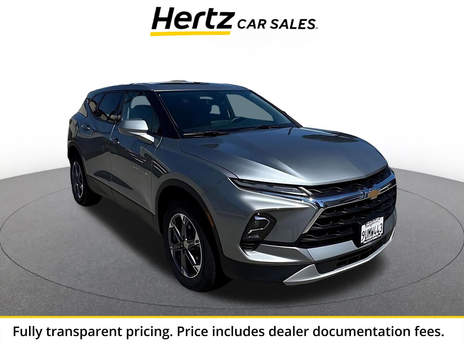 Used 2025 Chevrolet Blazer LT FWD image 1