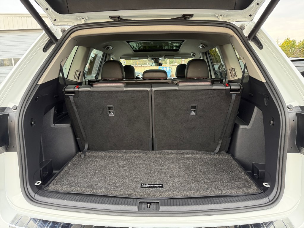 Used 2024 Volkswagen Atlas Peak Edition SE AWD/4WD image 26