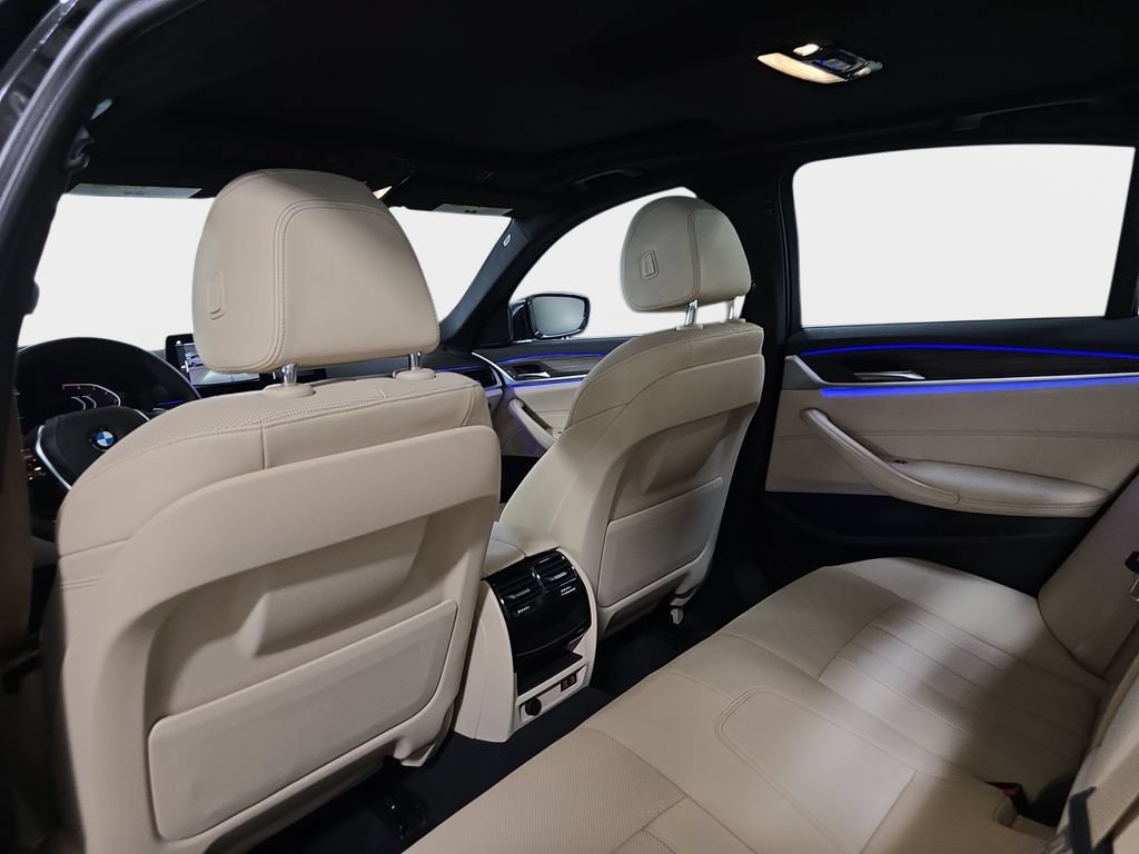 Used 2023 BMW 530i w/ Convenience Package RWD image 16