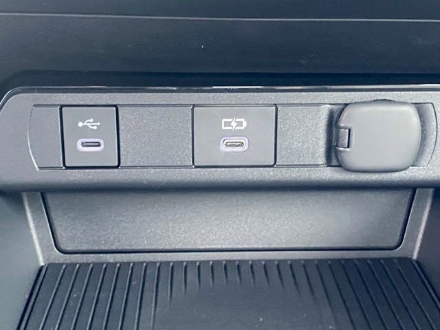 New 2026 Toyota Prius XLE FWD image 27